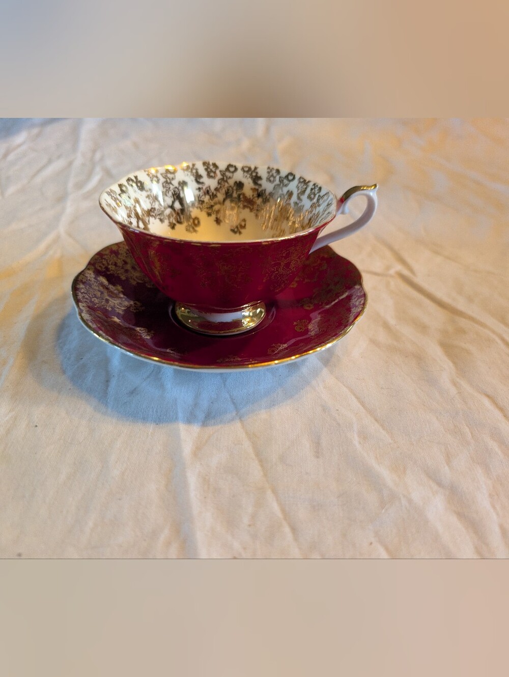 2/60$ Royal Albert Red and Gold Teacup with Saucer - Picture 5 of 8